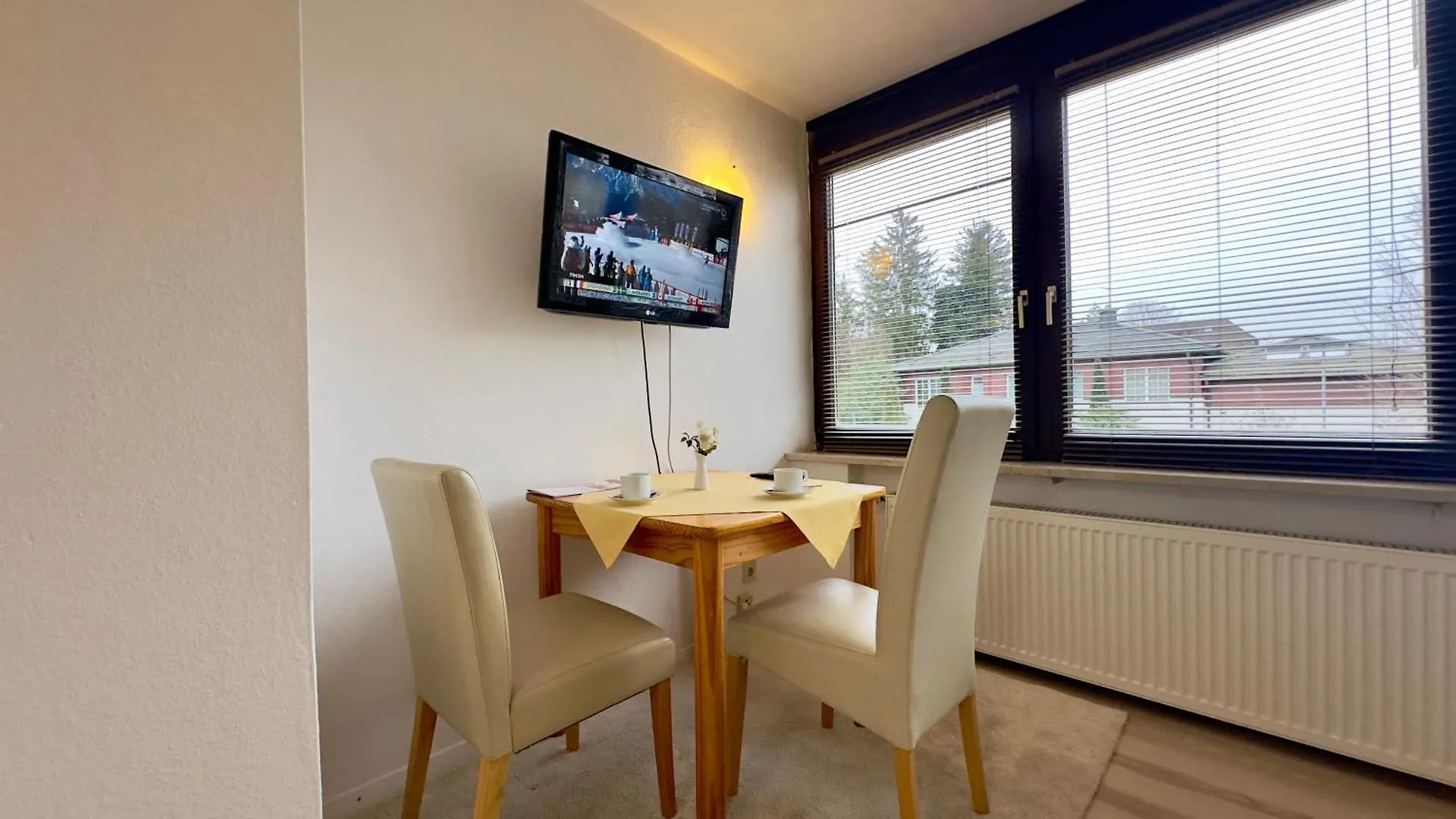 Aparmtent Im Muenchner Westen, Parkplatz Kostenfrei, Ruhig Groebenzell Apartment